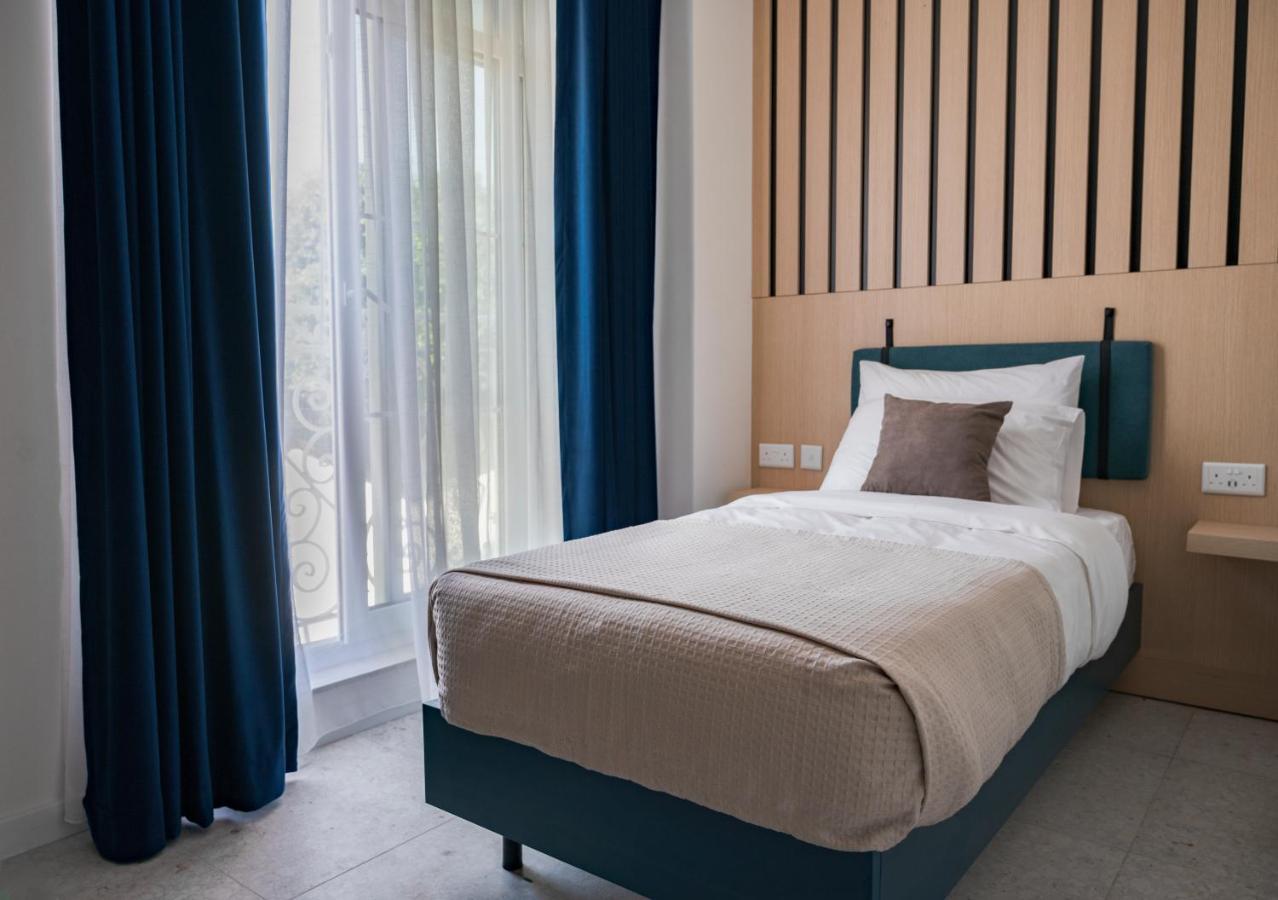 Townhouse17 Boutique Bed&Breakfast Victoria Extérieur photo